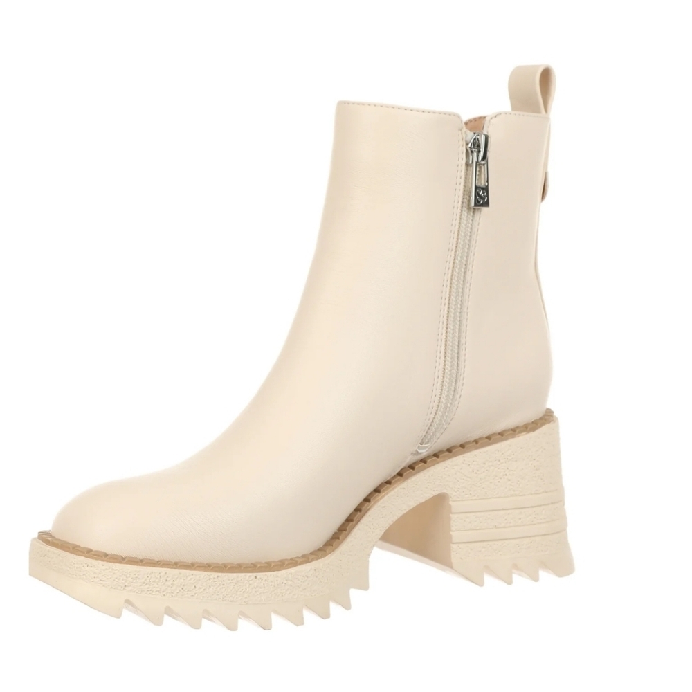 Sam & Libby Chelsea Boots | Heeled Vanilla Bean Chunky Tread | Size 7.5 - Picture 11 of 13